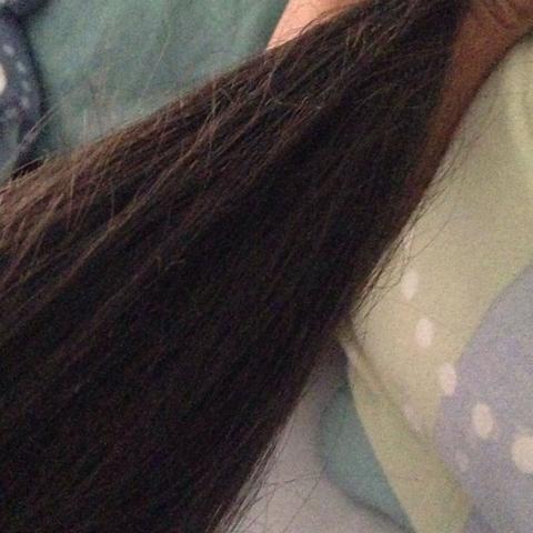 dunkel braunen haaren