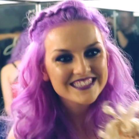 Perrie Edwards <3
 - (Haare, Beauty, Farbe)