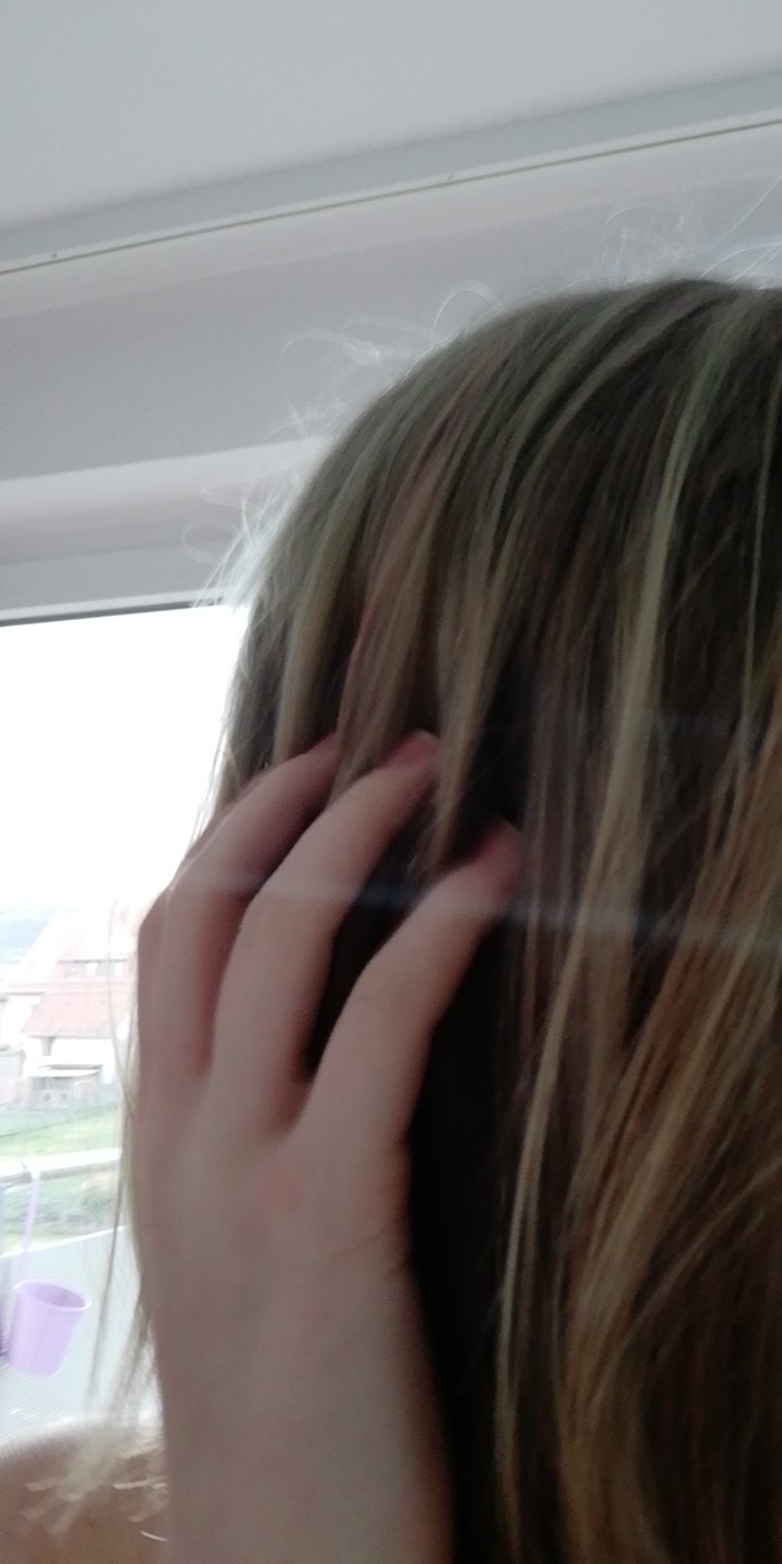 Haare Mit Grunstich Blondieren Friseur