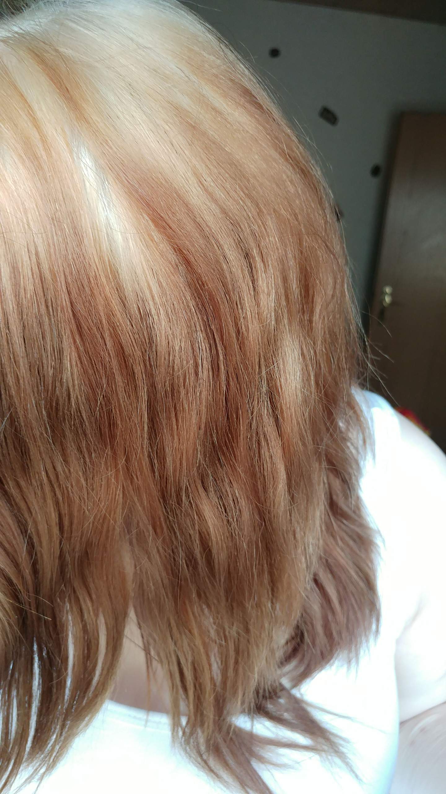 Haare nach blondieren etwas orange kann ich drüber färben ? (Haarfarbe, blond, haarefärben)