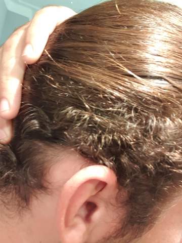 Haaren Wachsen An Den Seiten Langsam Und Krauseln Sich Haare Friseur Haarpflege