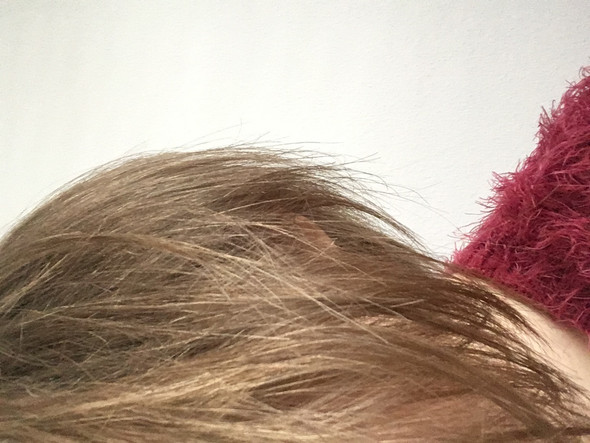 - (Haare, Haarfarbe)