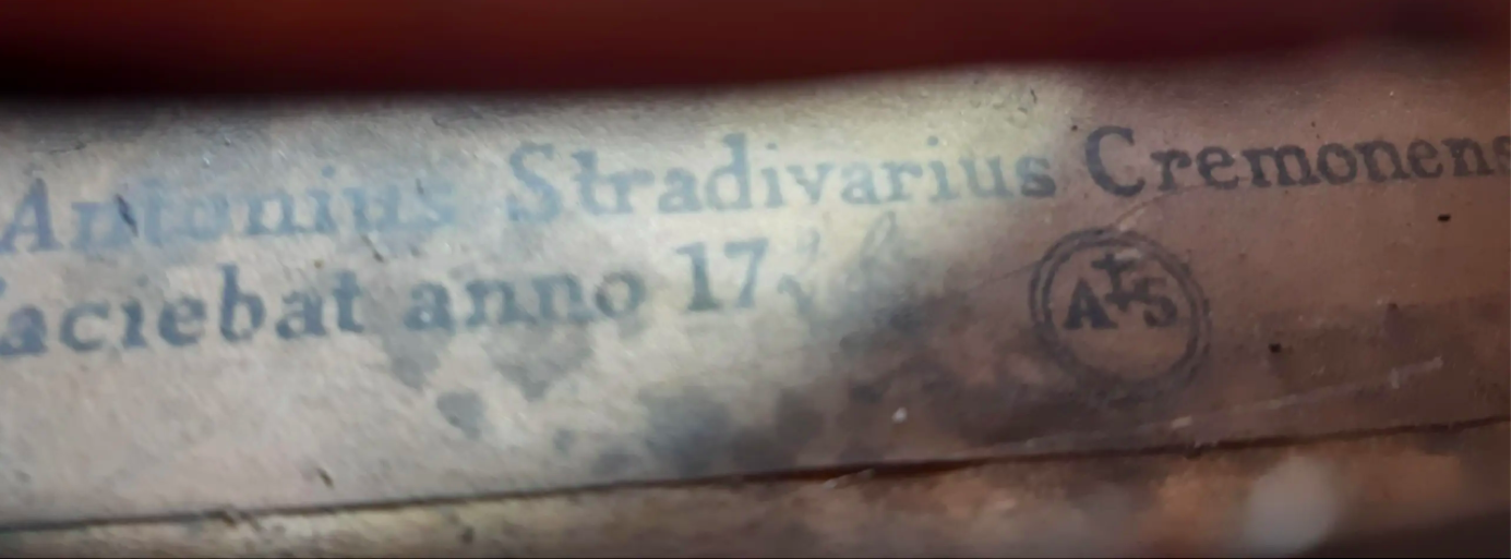 Habe ich eine echte Stradivari? (Geige, Instrumentenkunde) Habe ich eine echte Stradivari? (Geige, Instrumentenkunde)