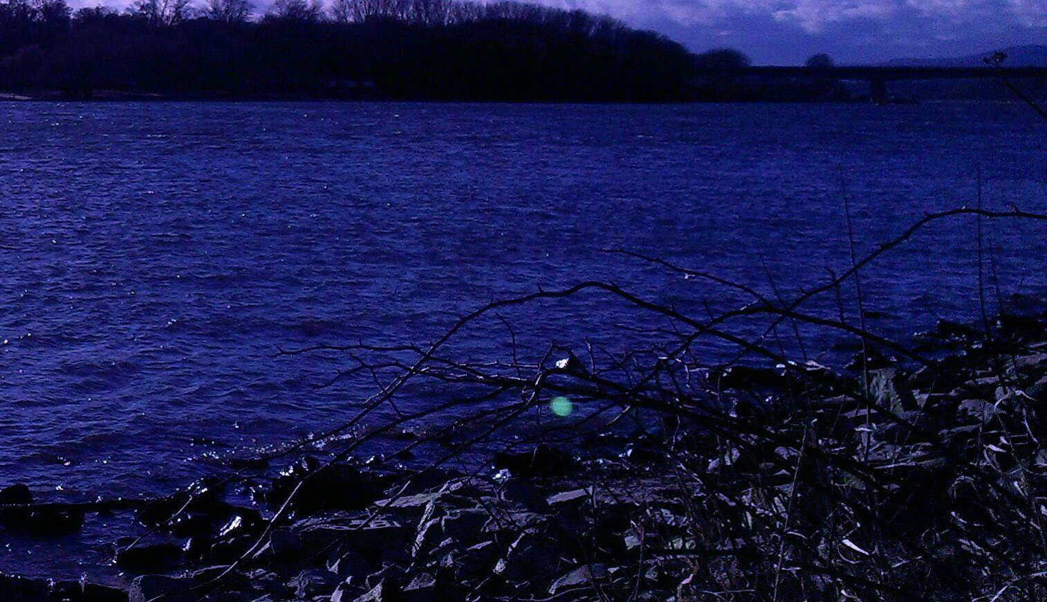 Habe ich einen Orb fotografiert? (Foto, fotografieren, paranormal)