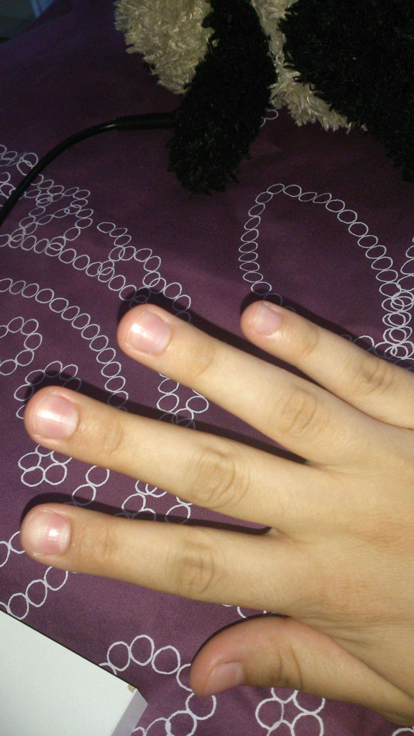 habe ich zu dicke Finger, um Nagellack zu tragen?