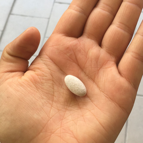 Große Tablette - (Gesundheit und Medizin, Ernährung, Tabletten)