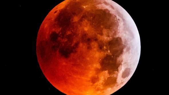 Habt ihr heute morgen die totale Mondfinsternis beobachten können?