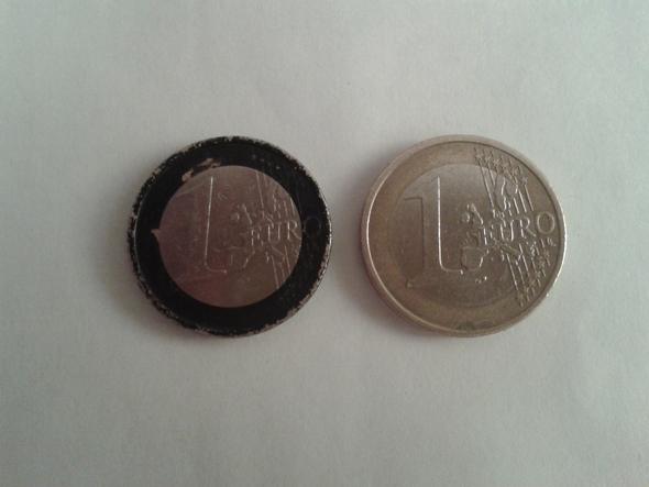 Hallo an alle. Ich habe ein ein Euro stück entdeckt, bei dem der Rand ...