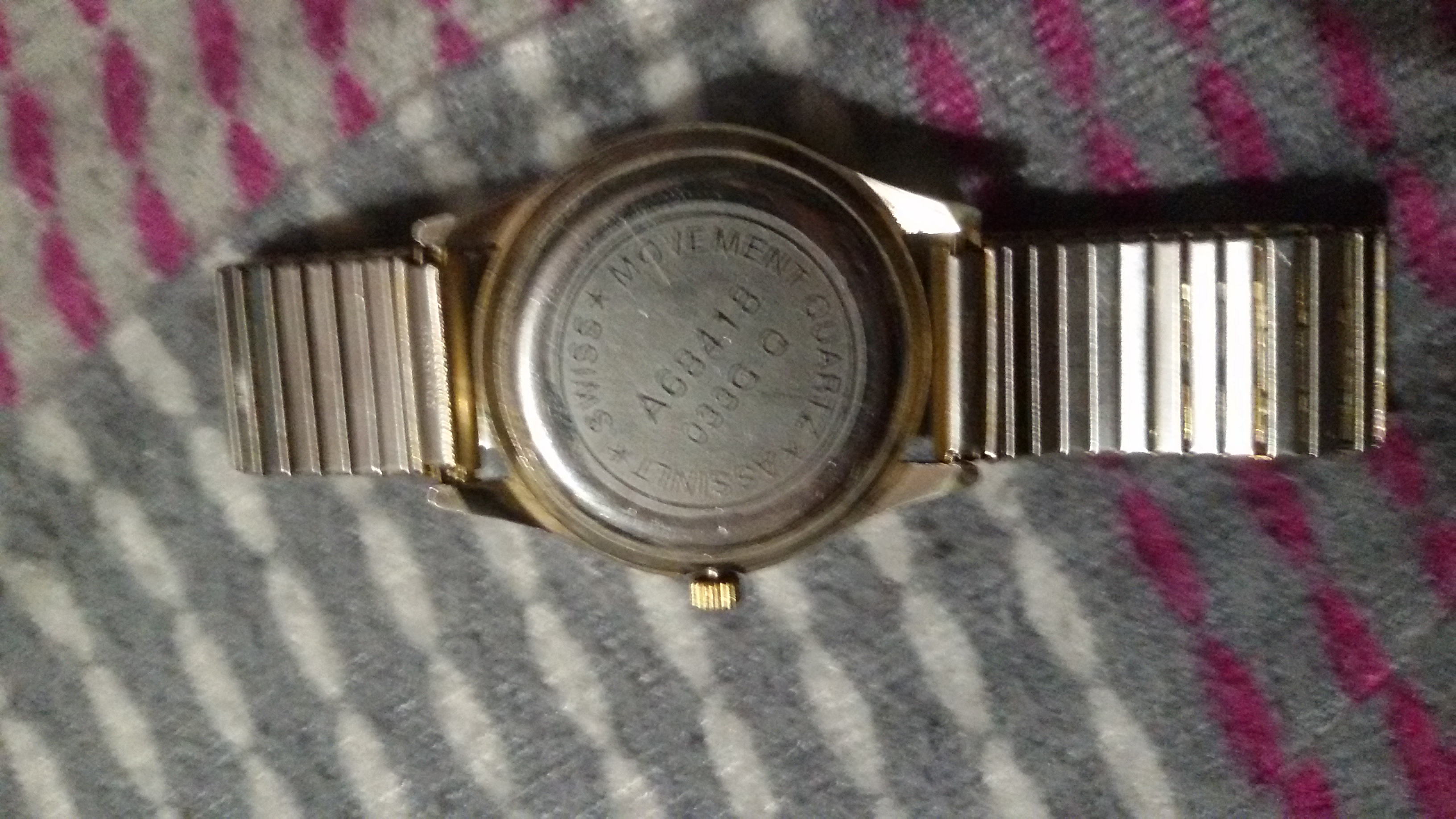 Hallo Ich habe bei mir zuhause eine Rolex Uhr gefunden ...