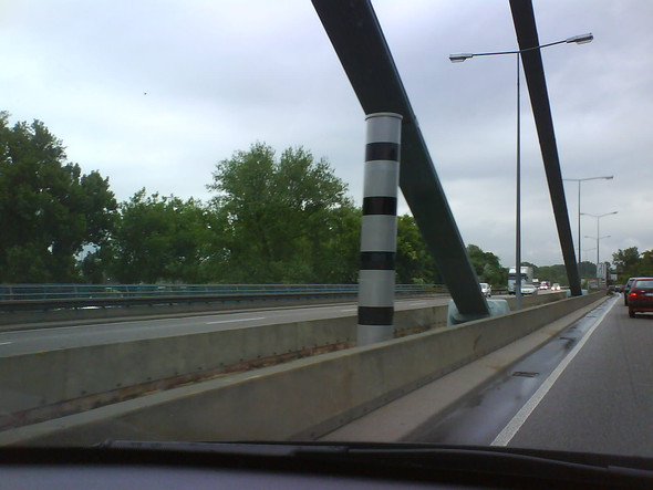 Hallo Ich Wurde Am Sonntag Den 15 10 Geblitzt Bei Der Abfahrt Spier Fahrzeugbau Und Ich Weissnicht Ob Der Mich Geblitzt Hat Auto Und Motorrad Dauer Blitzer