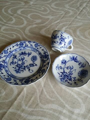 Zwiebelmuster 2 - (Geschirr, Porzellan, Stempel)