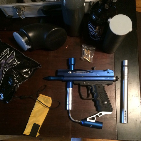 Das ist die painball von meinem Freund die abkaufen werde falls das oben ✅ ist . - (Hobby, Paintball)