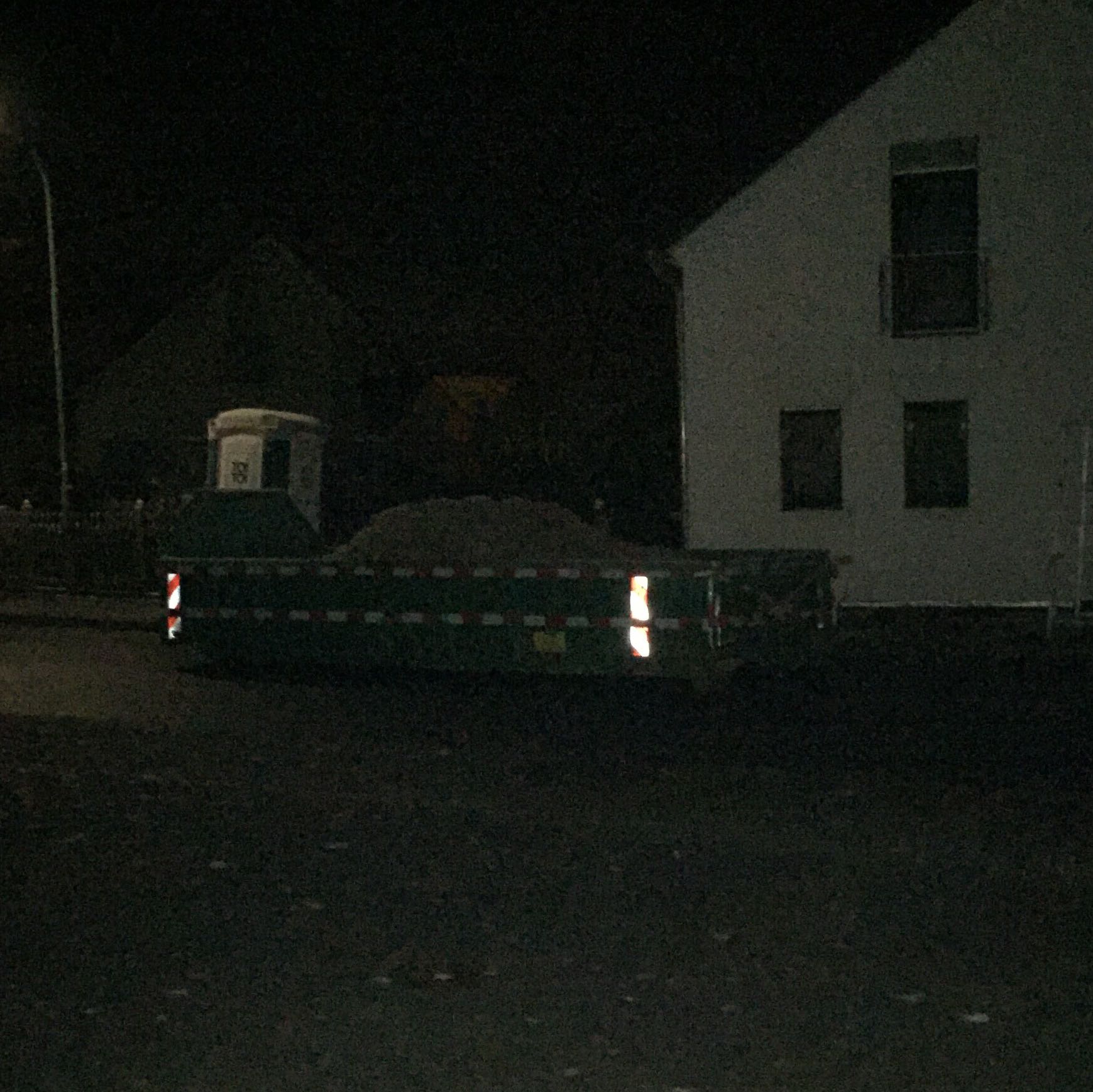 Beim Rückwärts Ausparken Ist Mir Jemand Drauf Gefahren