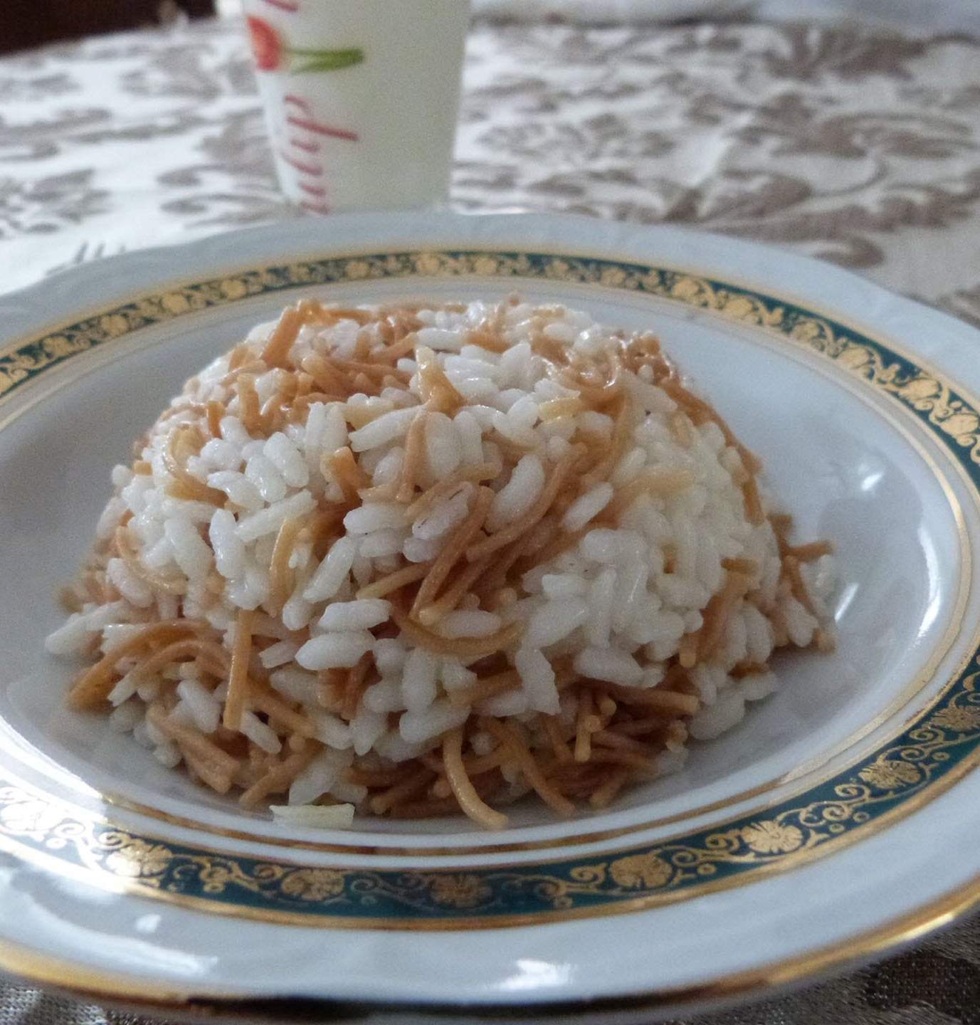 Hallo weiß jemand wie viel Kalorien türkischer reis hat (Langkornreis) ich esse das oft bei Hallo weiß jemand wie viel Kalorien türkischer reis hat (Langkornreis) ich esse das oft bei