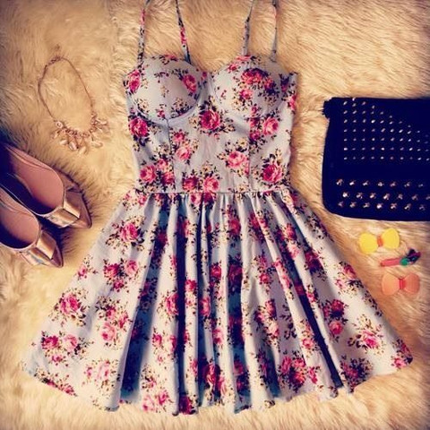 So sieht das Kleid aus :) - (Kleid, Ball)