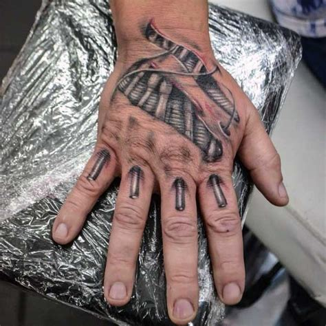 Tattoos männer hand 100+ kleine