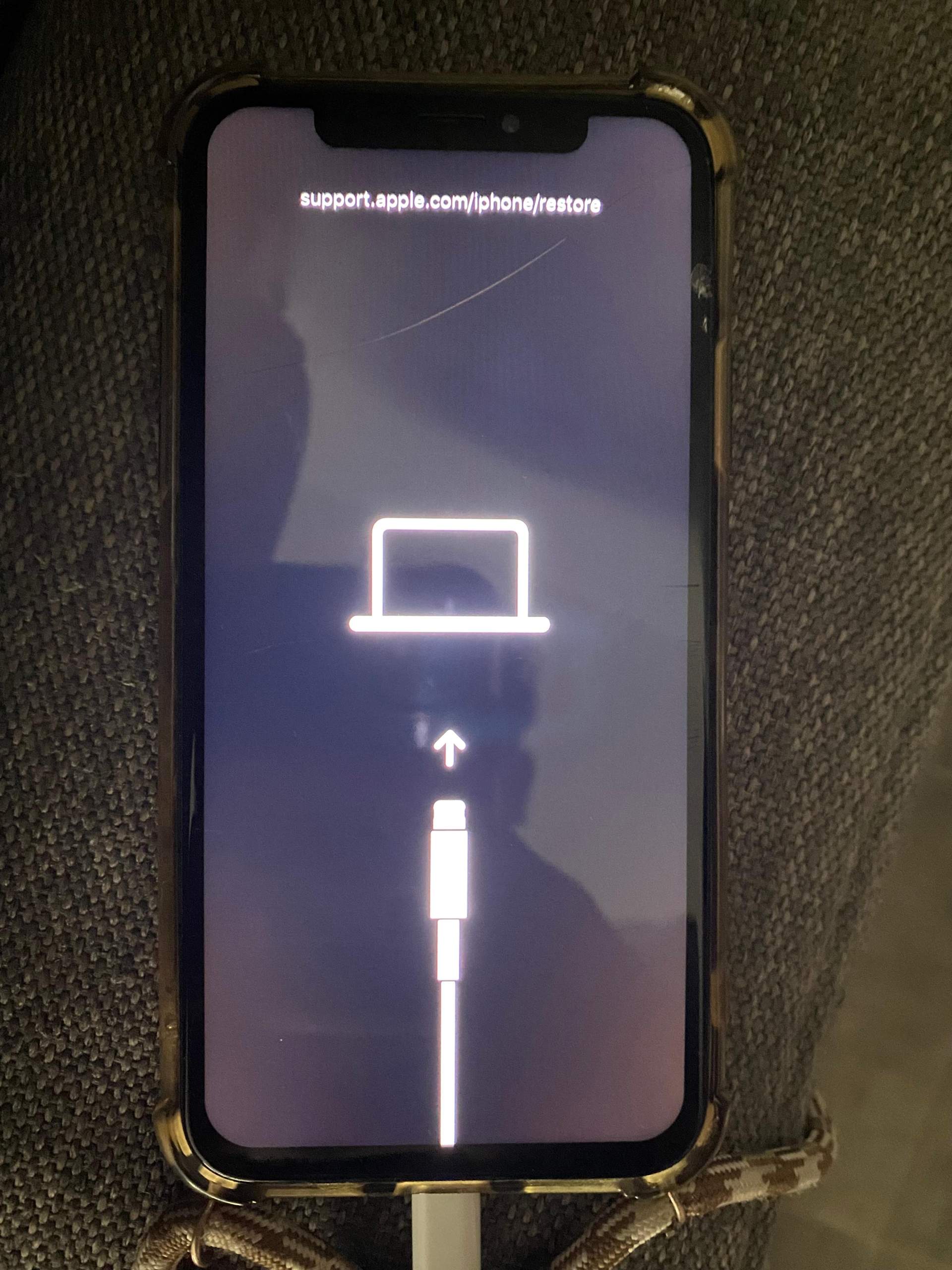 Iphone 5s Geht Nicht Mehr An Nach Displaywechsel Handy geht nicht mehr an? (Apple, iPhone)
