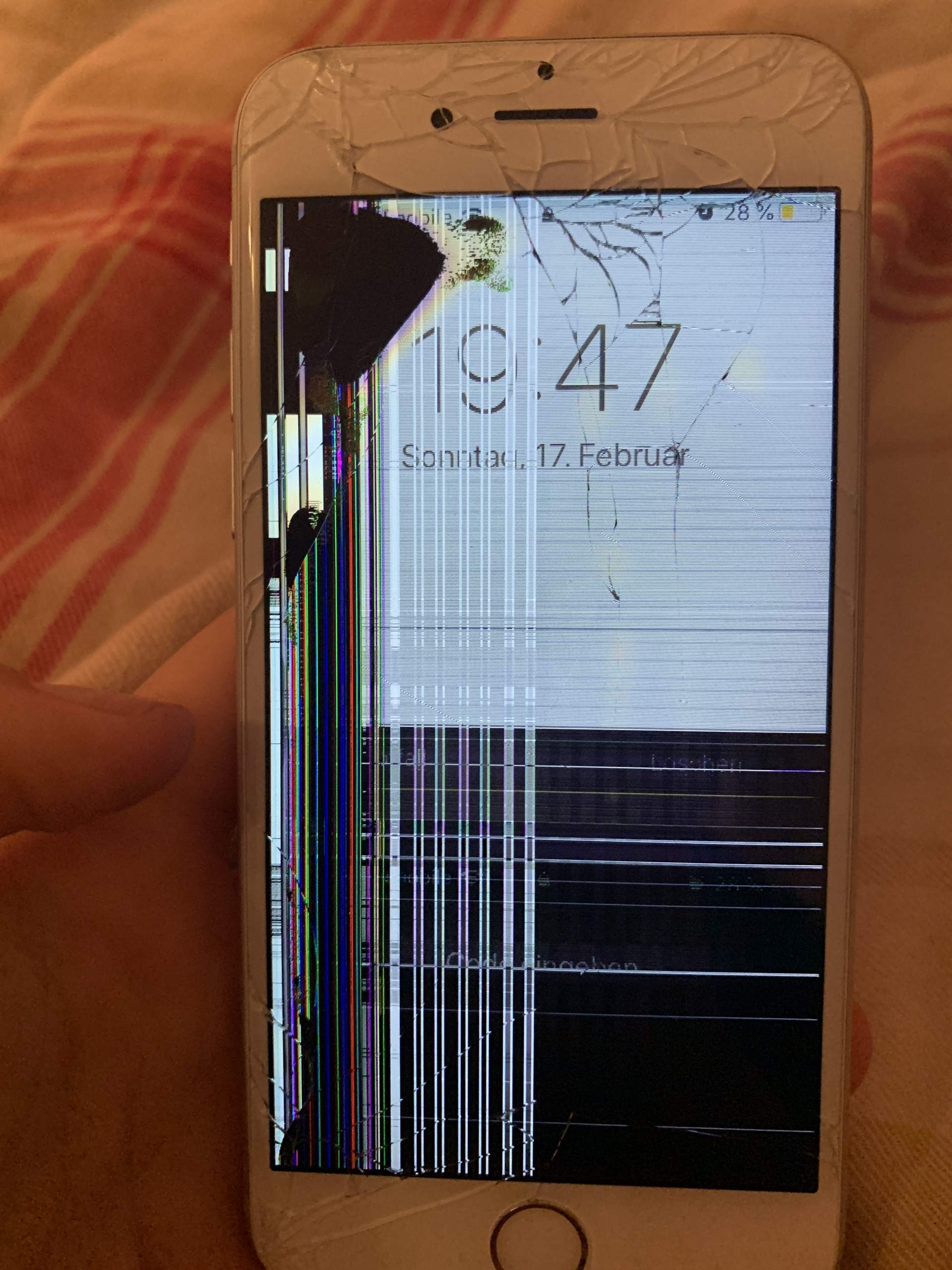 Grüne Streifen Auf Dem Bildschirm Handy Handy hat streifen und schwarze Blasen : iPhone 6 s? (Technik