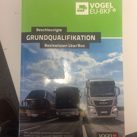 Grundqualifikation - (Fahrschule, LKW, Fahrerlaubnis)