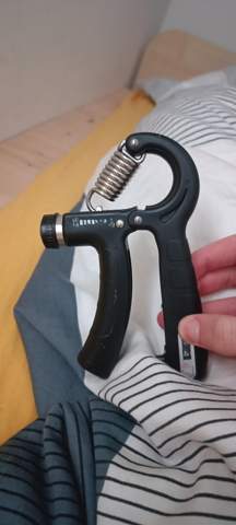 Hat jemand so ein Teil zum Griffkraft trainiere?