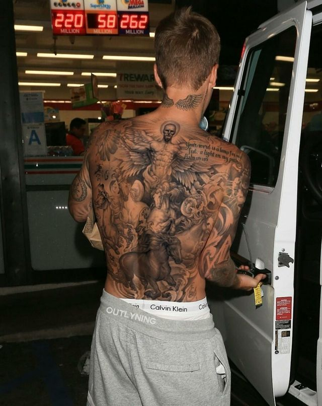 Hat Justin  Bieber  mit seinen Tattoos  bertrieben Tattoo   Hat Justin  Bieber  mit seinen Tattoos  bertrieben Tattoo