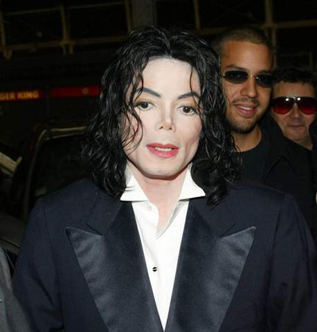 Hatte sich Michael Jackson mit Mitte 40 - 50 Botox spritzen lassen?