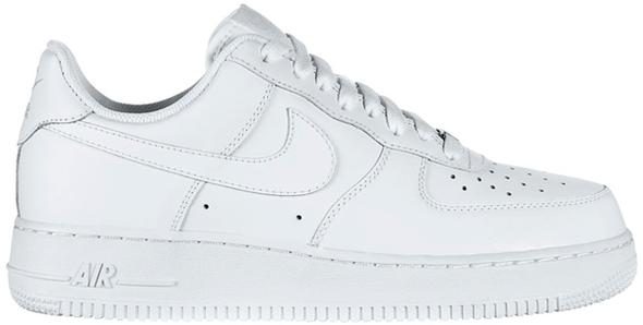 Hay Findet Ihr Nike Air Force 1s Low In Schwarz Oder Weiss Besser Schuhe Black Air Force
