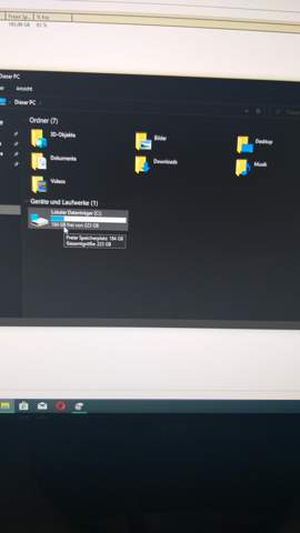 - (Computer, PC, Technik)