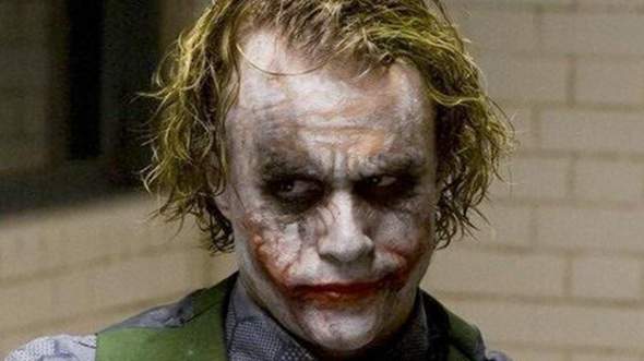 Heath Ledger oder Joaquin Phoenix welcher ist der bessere Joker eure meinung?