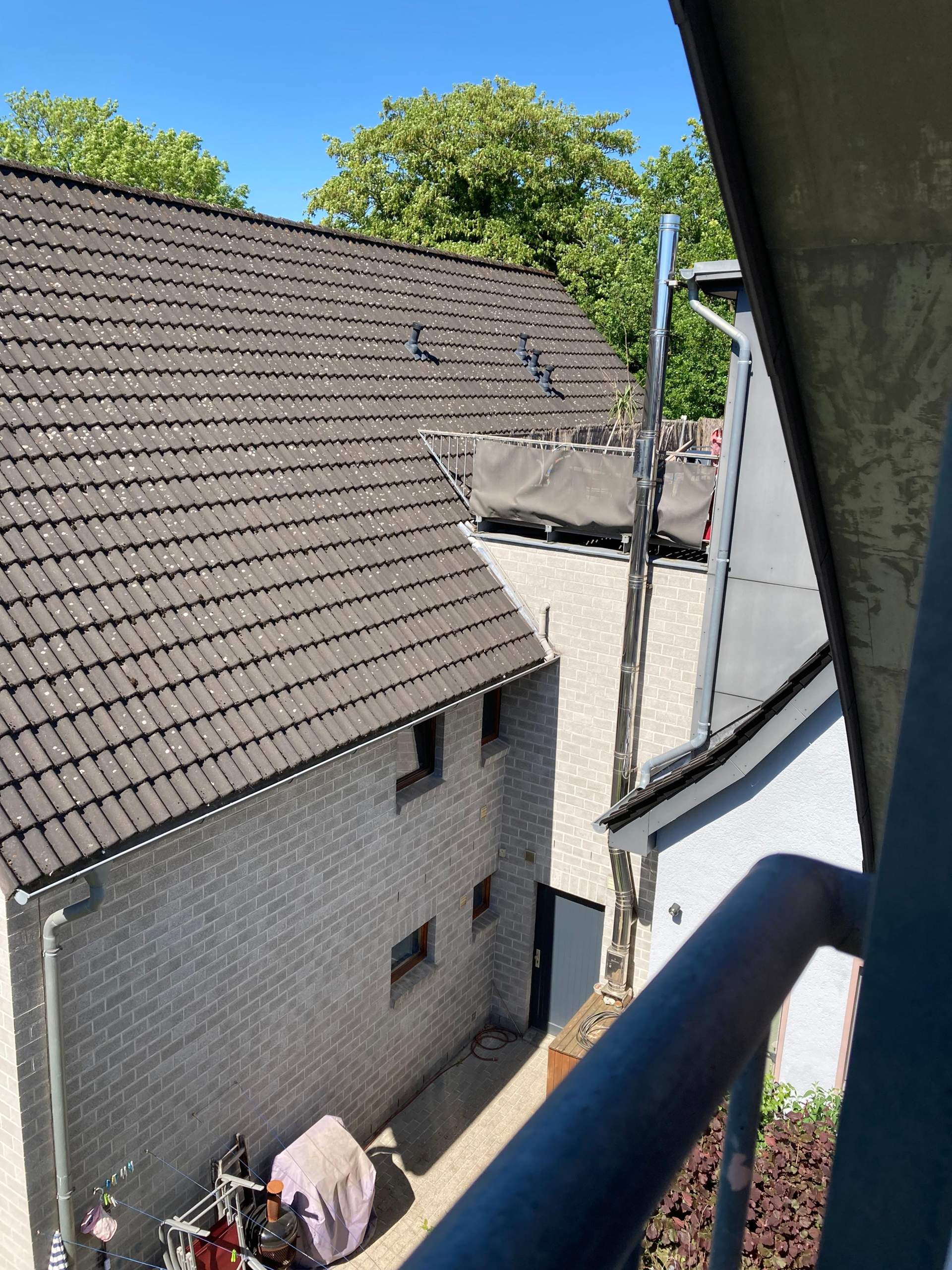 Kaminofen Riecht Nach Rauch Im Sommer Heizung von Nachbarn stinkt nach Rauch? (Gas)