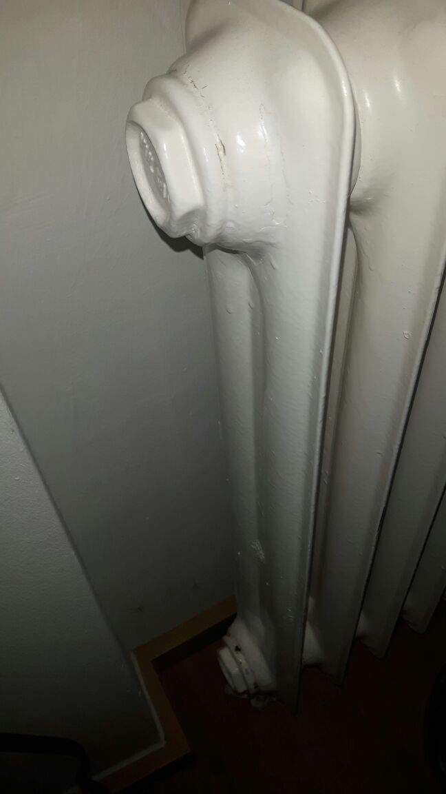 Heizung wird nicht sehr warm, finde kein Ablassventil für Entlüftung? (Wohnung, Alltag