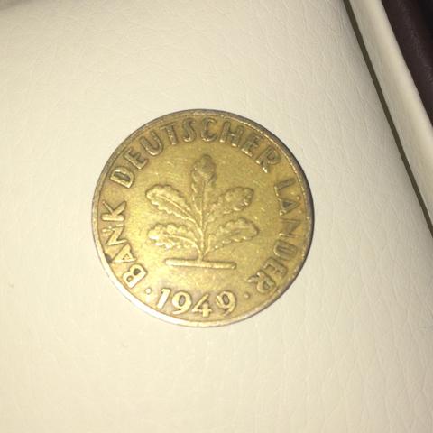 Hey Ich Habe Eine 10 Pfennig Munze Aus Dem Jahr 1949 Mit Dem Buchstaben F Ich Lese Viel Im Internet Und Sehe Das Sie 10 100 Euro Wert Sind Stimmt Das