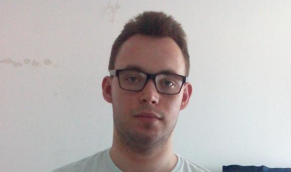 und noch eins - (Aussehen, Brille)