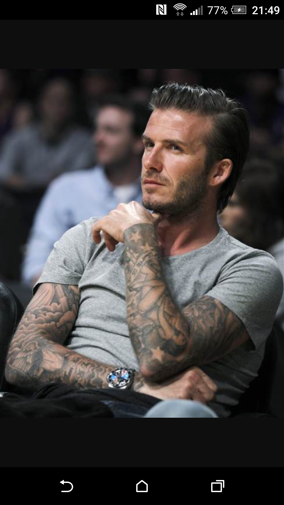 Hi reißt ein tattoo wenn man einen größeren oberarm bekommt? Bei so