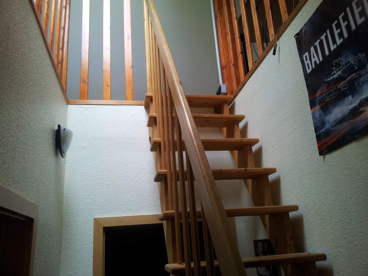 Hilfe bei Türeinbau (Dachboden) (Wohnung, Haus, wohnen)