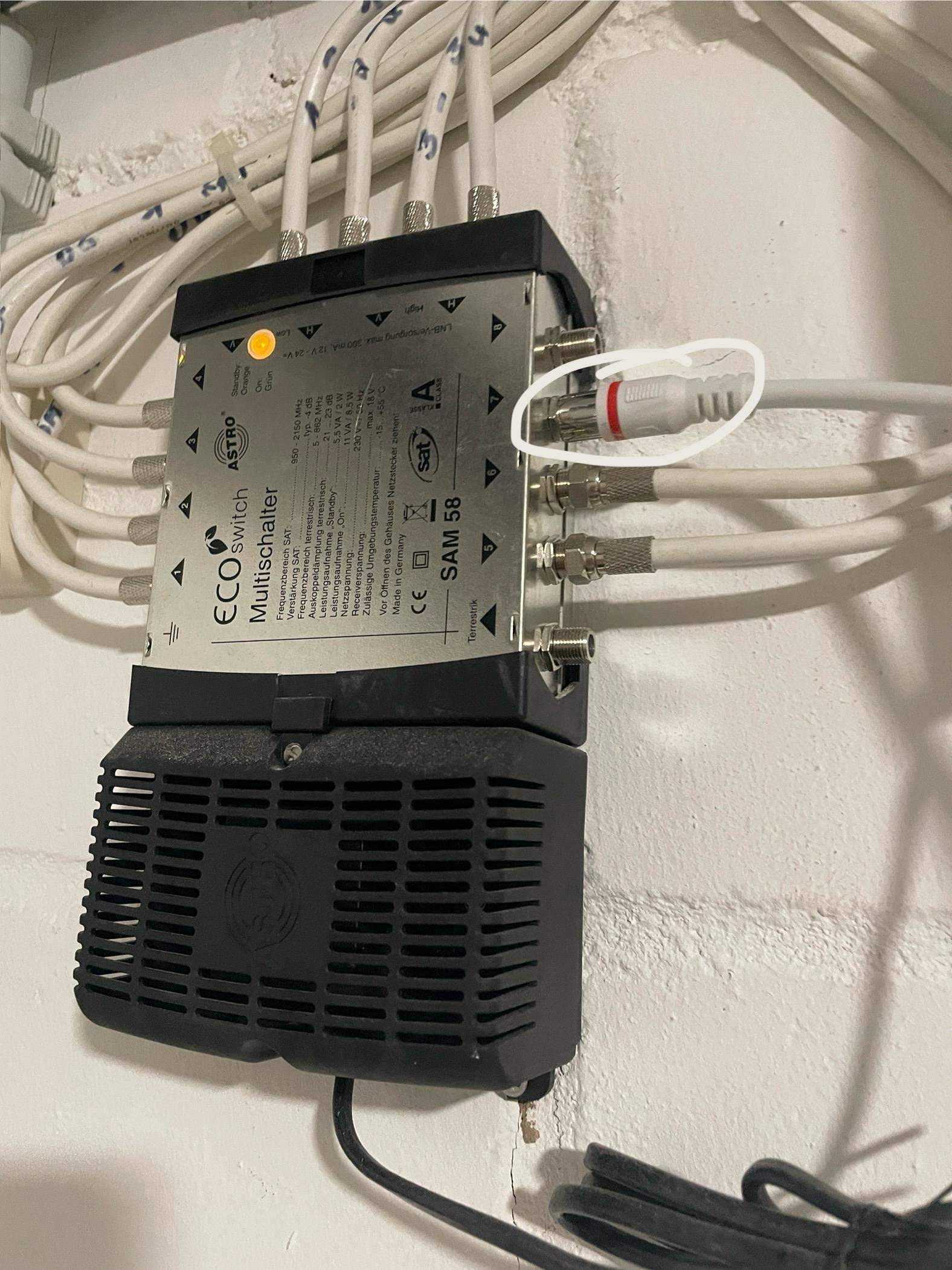 Hilfe beim Router anschließen? (WLAN, Netzwerk, Vodafone)