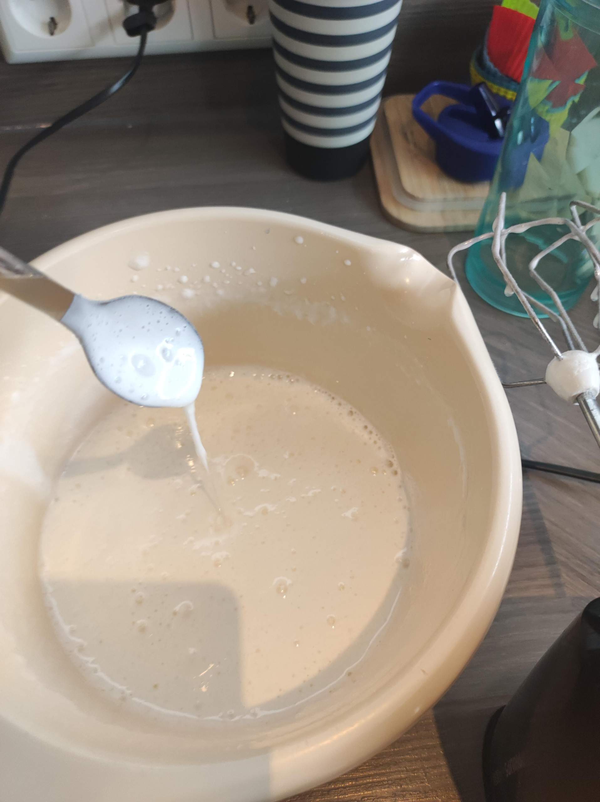 Hilfe mein Eischnee wird nicht fest? (Rezept, Kuchen, Eier)