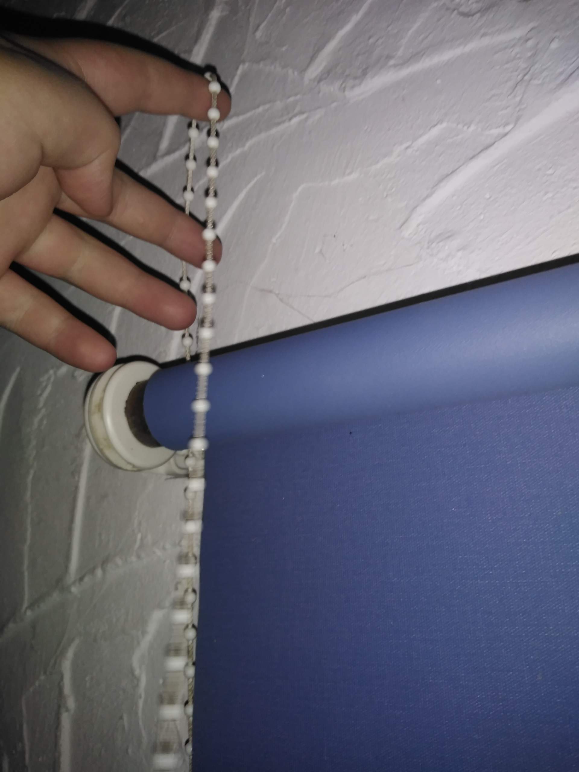 Hilfe wie bekomme ich denn Rollo wieder ganz? (Technik, Technologie, Haus)