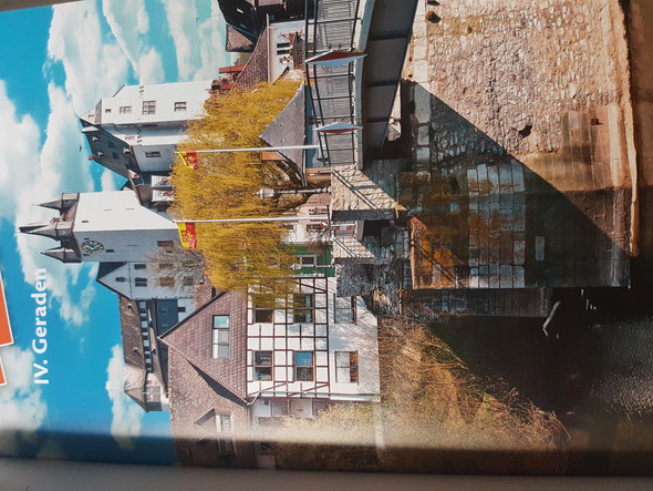 - (Stadt, Geografie, Dorf)