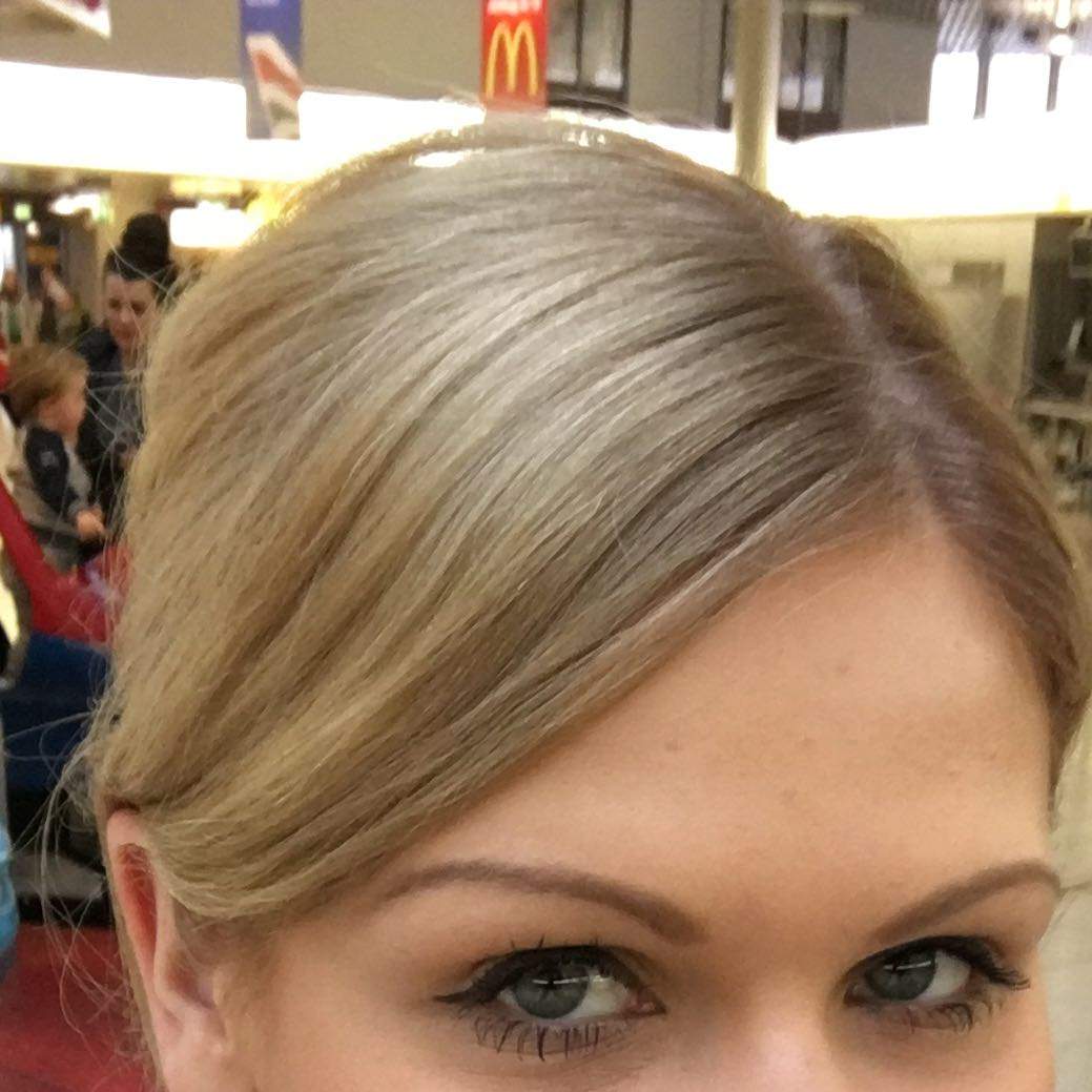 Friseur Hat Haare Zu Dunkel Gefärbt