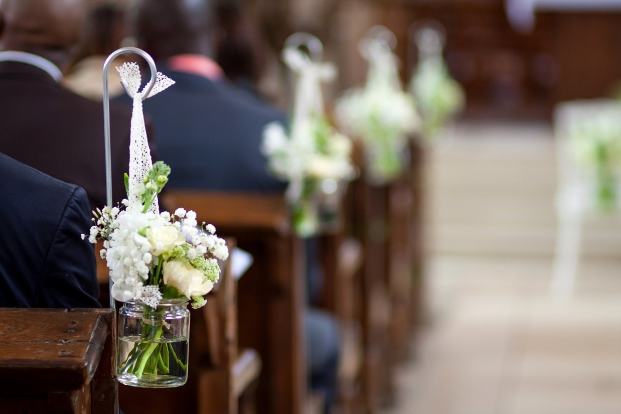 Hochzeit, Kirchenbänke schmücken? (Kirche, Deko)