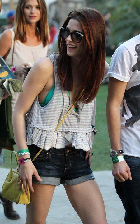 Hot Pants – sieht dieses Outfit nuttig aus? (Freizeit, Mädchen, Party)