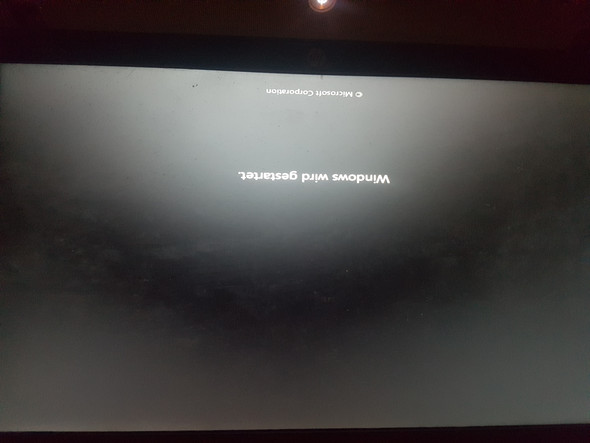 - (Computer, Technik, Technologie)