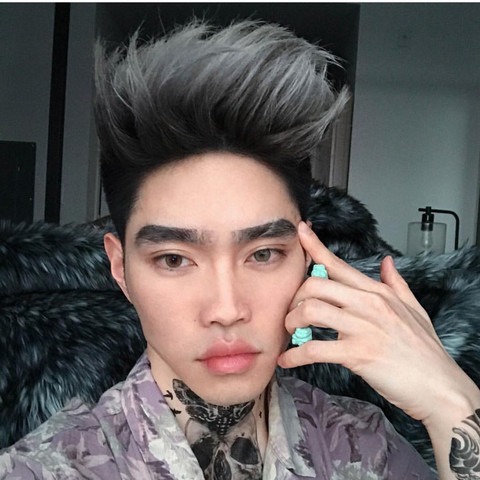 Menschen mit 2 verschiedenen augenfarben