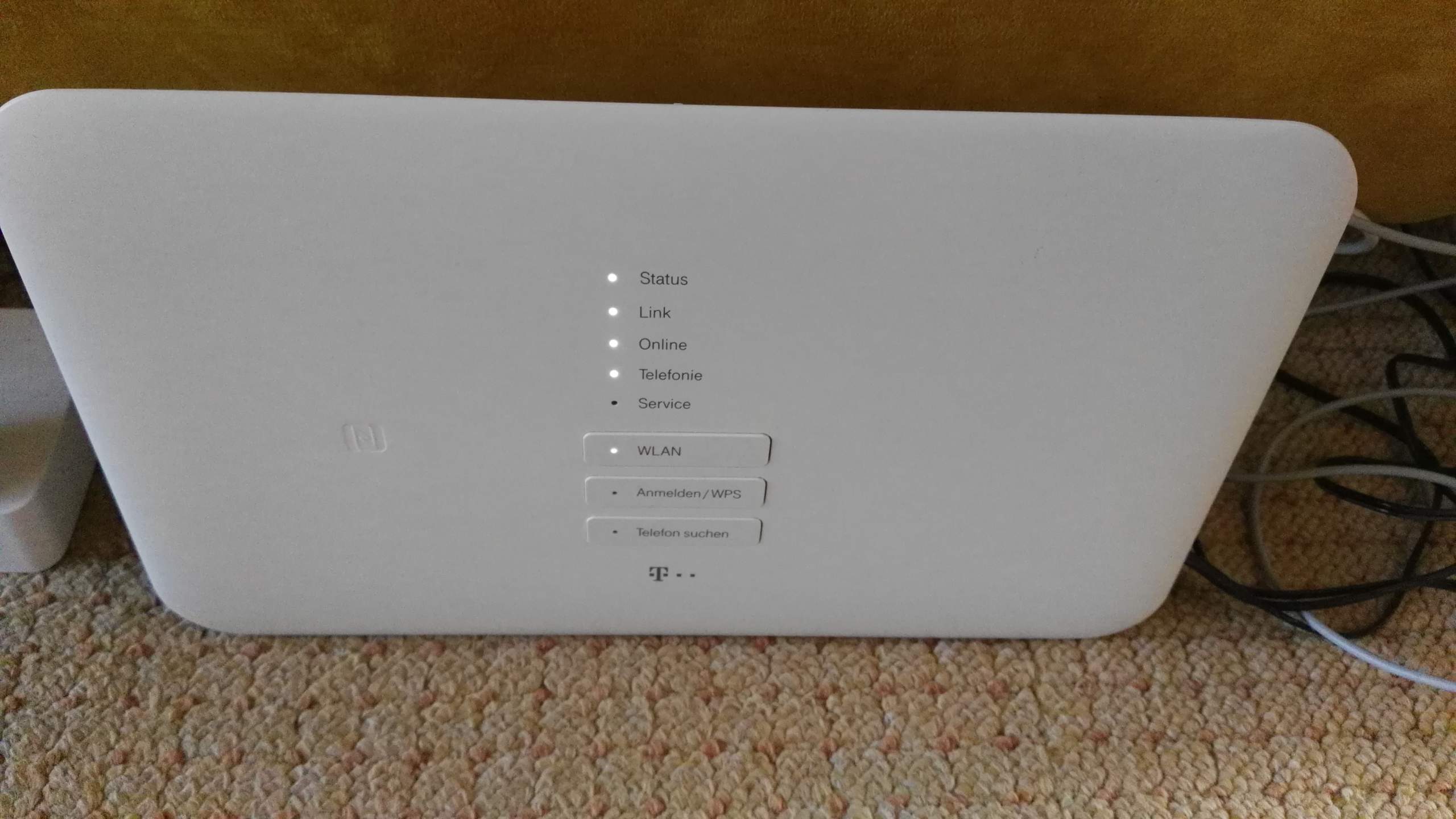 Erhvervelse overflade Herre venlig Ich hab ein Problem mit einen neuen WLAN Router das Licht für Service  leuchtet nicht? (Server, Telekom, WLAN-Router)