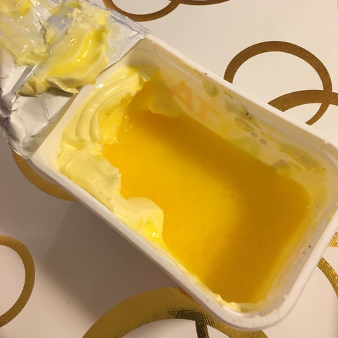 Zerstörte Butter - (Ernährung, Essen, Physik)