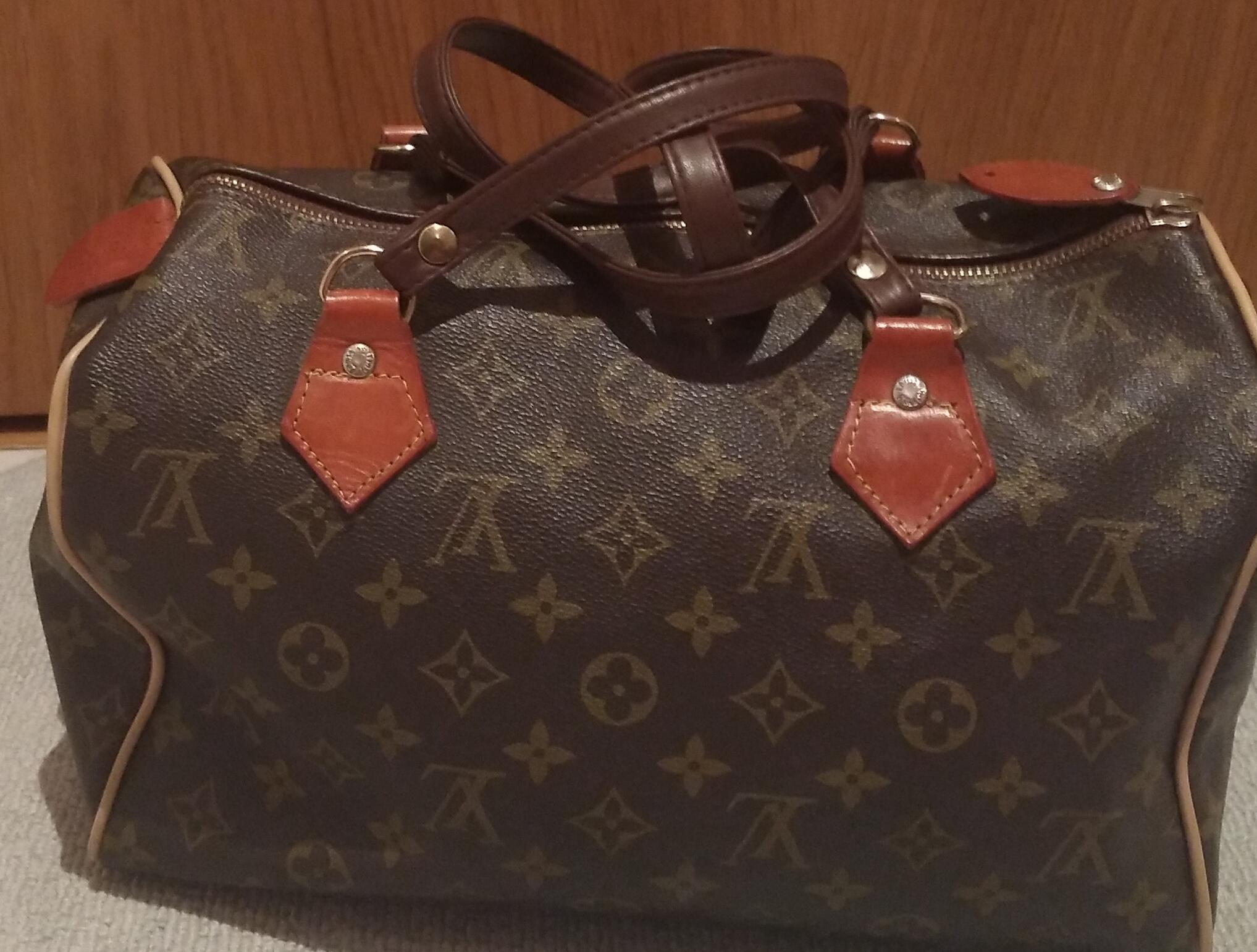 Ich möchte kaufen diese Handtasche, aber ich weiß nicht, ob es original ist oder fake? (Tasche ...