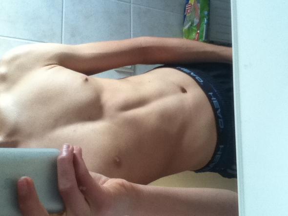 Mein Körper (schlechte Kamera) - (Sixpack, Bauchmuskeln)