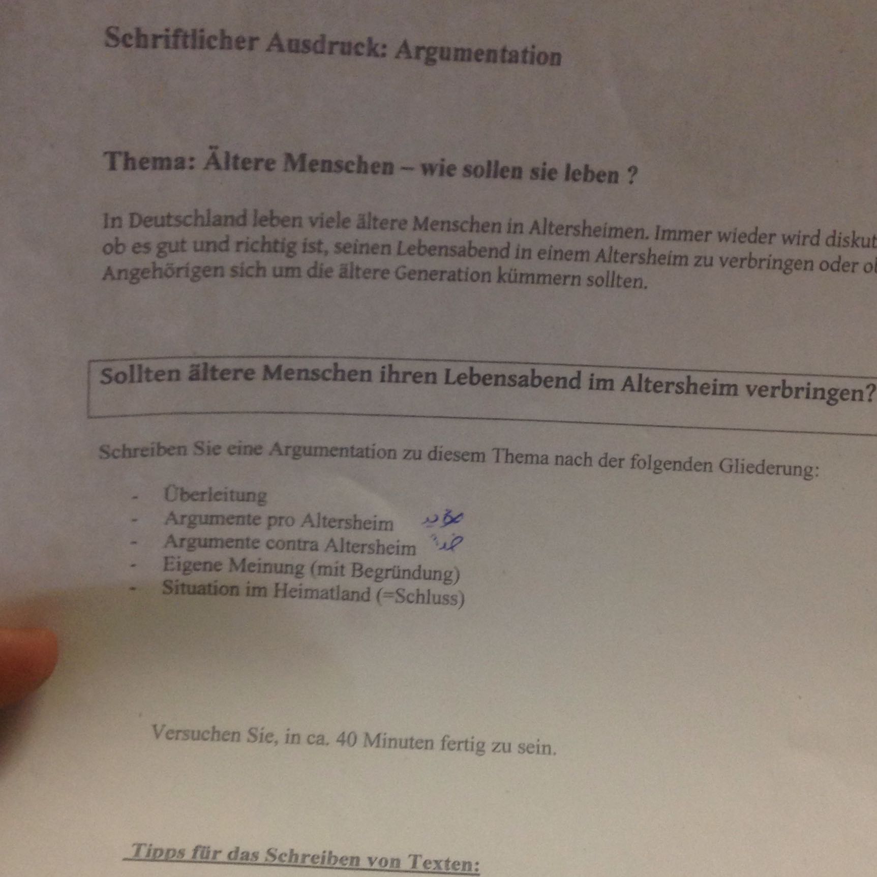 Ich Muss Eine Argumentation Zu Diesem Thema Schreiben Sollten Altere Menschen Ihren Lebensabend Im Altersheim Verbringenden Grafik