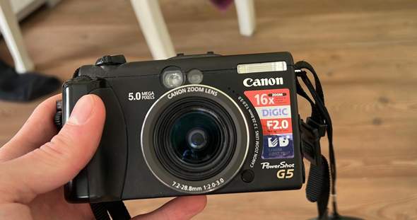 Ich suche ein Ladegerät für die Canon powershot g5 5 megapixel?